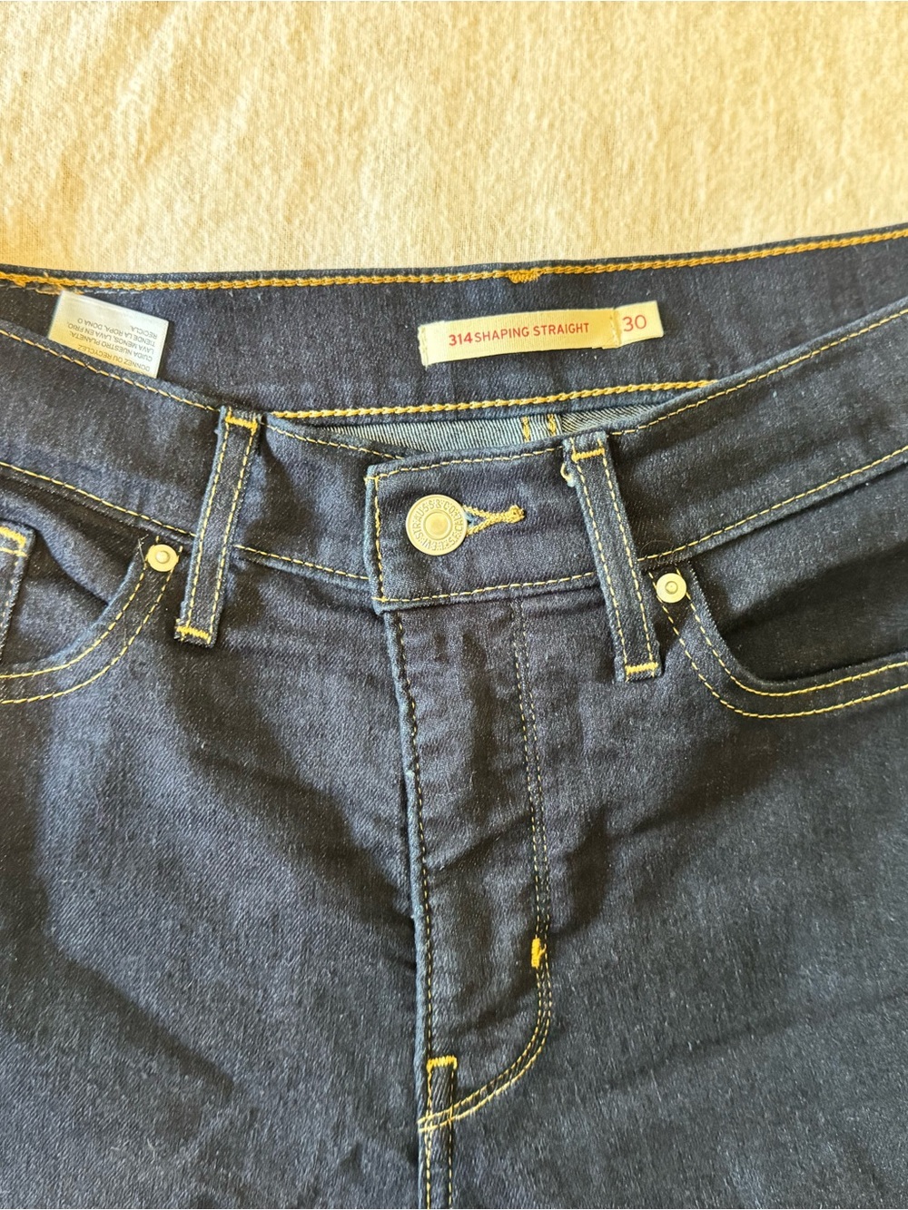 Levi’s 314 Shaping Straight Leg Jeans Dark Indigo Women’s Size EUC - Picture 3 of 8